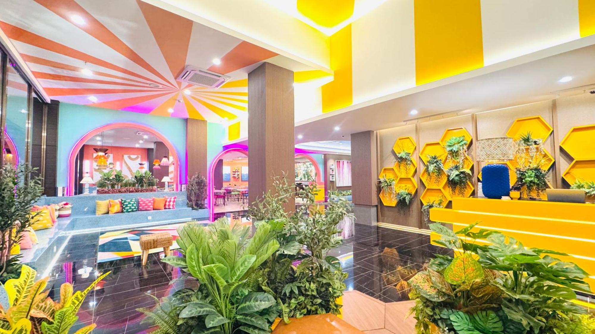 Yellow Bee Resort Cililitan Τζακάρτα Εξωτερικό φωτογραφία